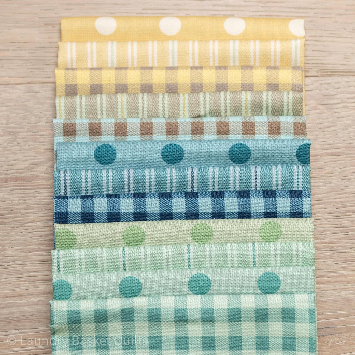 Quiltessential Cool Bundle - Fat Quarter