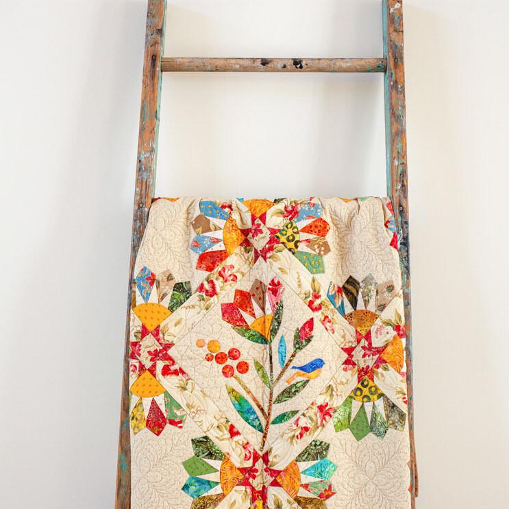 Bloom Harmony Quilted Laundry Basket NCU0DDK1072 main image 0